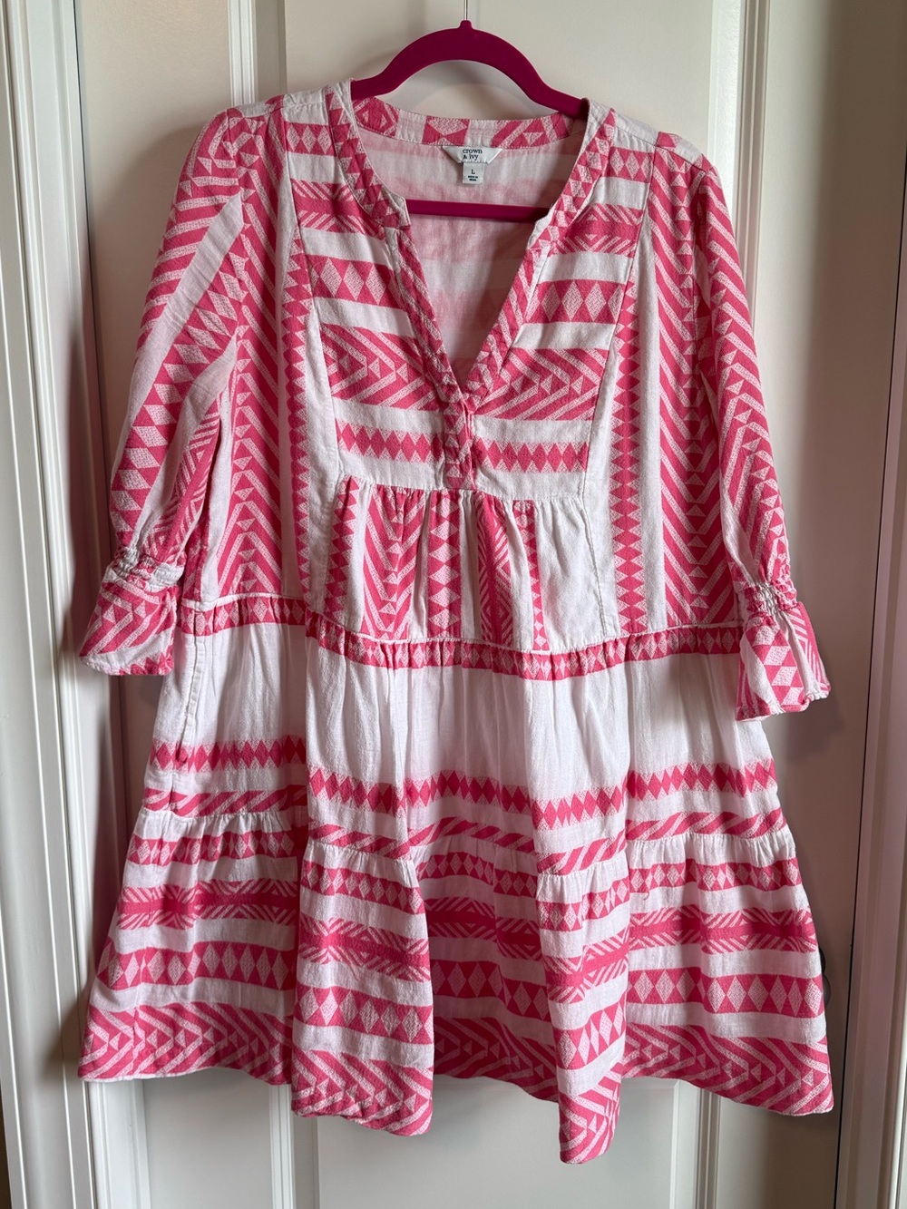 crown & ivy Pink and White Geometric Dress